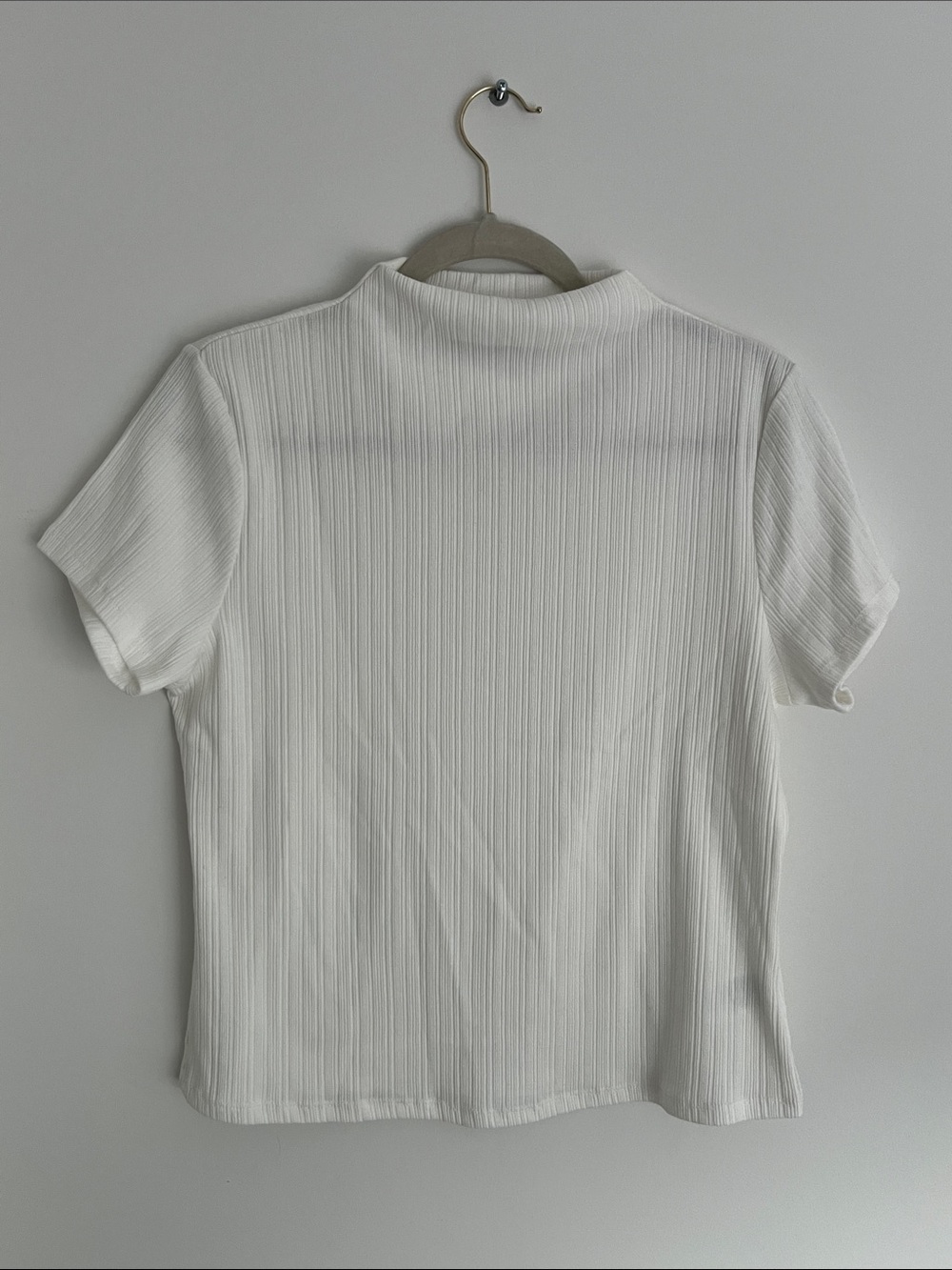 Women's White Ribbed Short Sleeve Mock-Neck Top